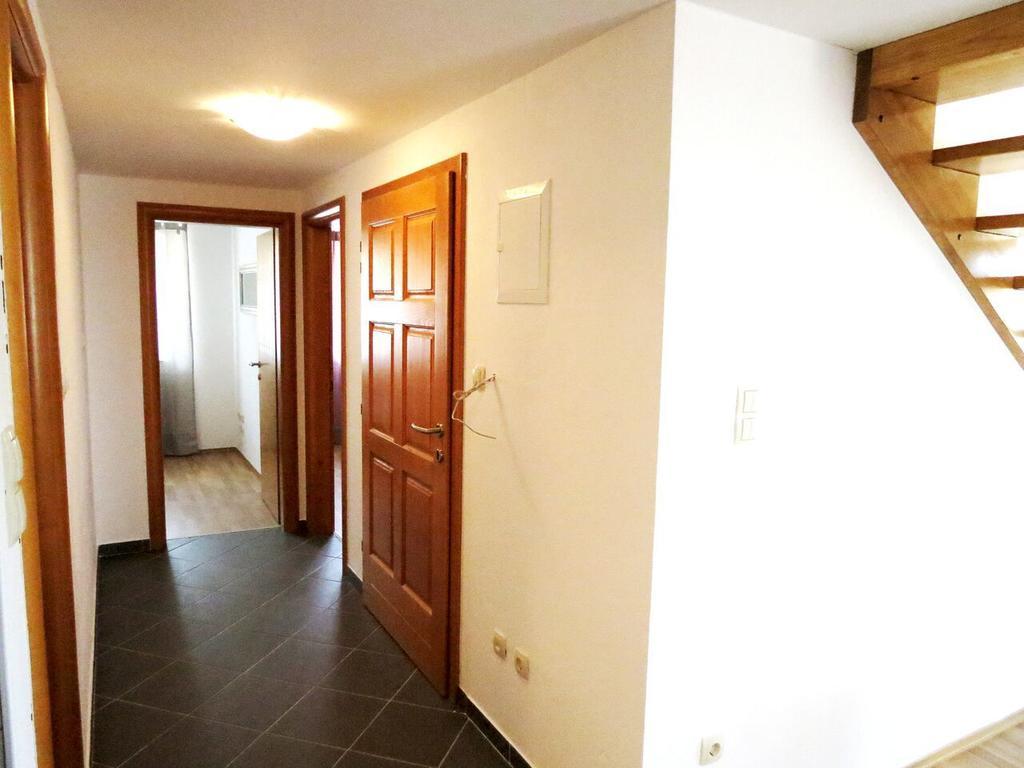 Apartments Ljubicic Podstrana Ruang foto